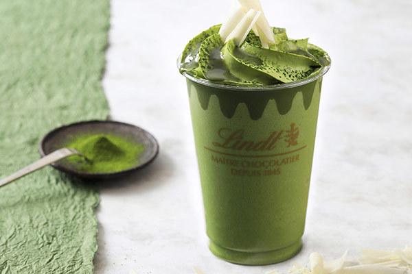 「リンツ ホワイトチョコレート 濃い抹茶 アイスドリンク」
