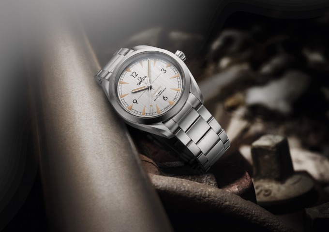 オメガ腕時計「レイルマスター」を復刻、新たなムーブメントでより高い精度にアップデート | 写真