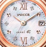 シチズンのウィッカ×カナル 4℃のコラボウォッチ、花を模ったスワロフスキーチャームや白蝶貝の文字盤｜写真3
