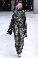 mame kurogouchi 2018aw アームカバー Mame Kurogouchi 2018-19秋冬 | パリ | 画像16枚 - FASHIONSNAP