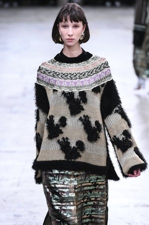 マメ 2018-19年秋冬コレクション - 日常に潜む色彩が魅せる新しい世界｜写真4