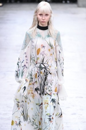 マメ 2018-19年秋冬コレクション - 日常に潜む色彩が魅せる新しい世界｜写真19