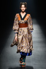 ザ ダラス 2018-19年秋冬コレクション - 自分自身を見つめ直す強さを持った女性に｜写真1