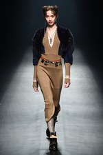 ザ ダラス 2018-19年秋冬コレクション - 自分自身を見つめ直す強さを持った女性に｜写真3