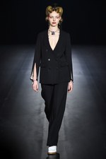 ザ ダラス 2018-19年秋冬コレクション - 自分自身を見つめ直す強さを持った女性に｜写真22