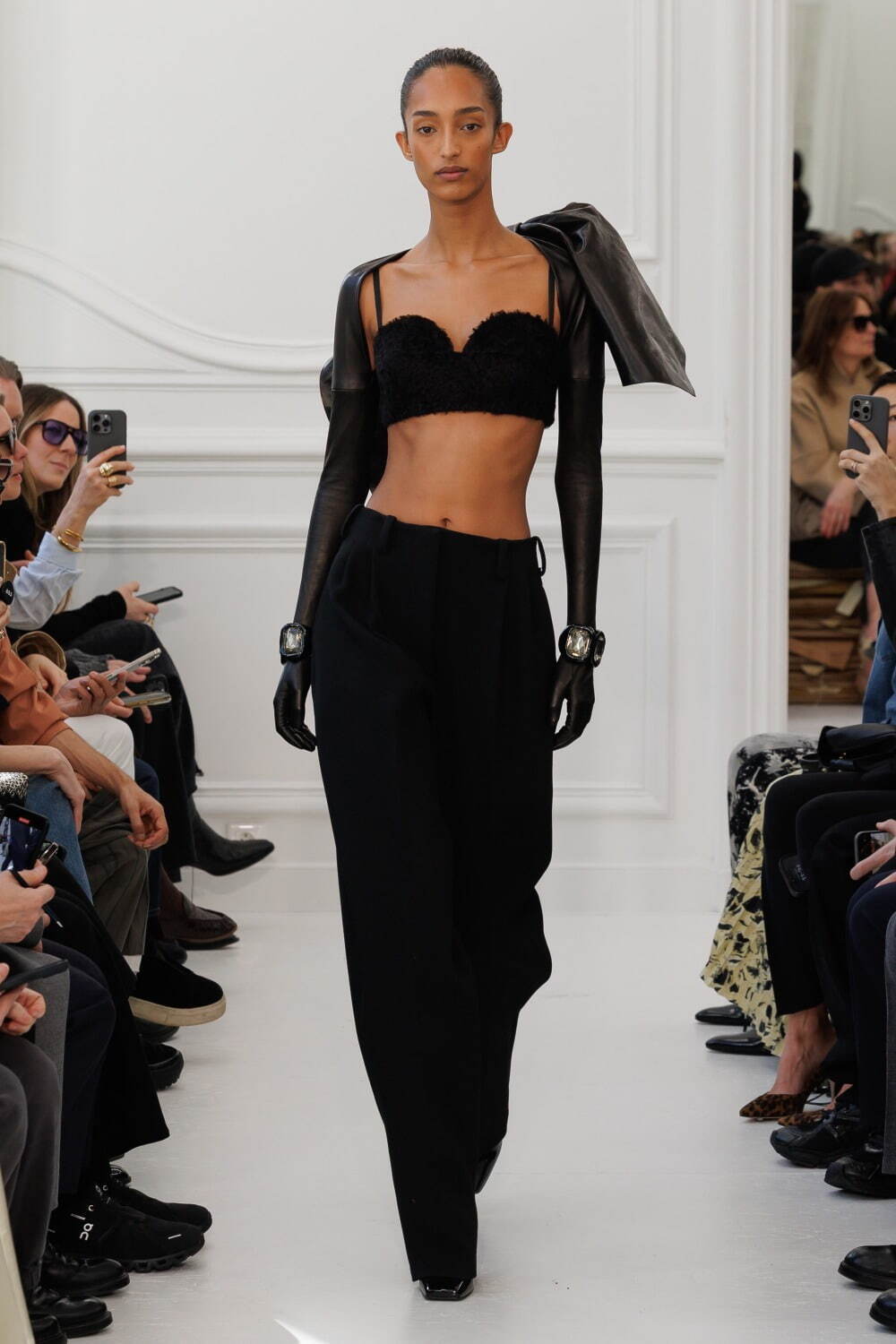 ジバンシィ(Givenchy) 2025-26年秋冬ウィメンズコレクション  - 写真46