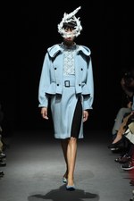 ミドラ 2018-19年秋冬コレクション - 羽ばたく鳥たちが誘う、非日常の世界｜写真8