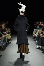 ミドラ 2018-19年秋冬コレクション - 羽ばたく鳥たちが誘う、非日常の世界｜写真14