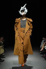 ミドラ 2018-19年秋冬コレクション - 羽ばたく鳥たちが誘う、非日常の世界｜写真27