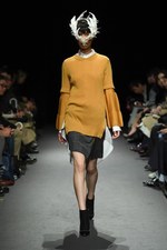 ミドラ 2018-19年秋冬コレクション - 羽ばたく鳥たちが誘う、非日常の世界｜写真29