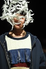 ミドラ 2018-19年秋冬コレクション - 羽ばたく鳥たちが誘う、非日常の世界｜写真36