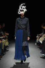 ミドラ 2018-19年秋冬コレクション - 羽ばたく鳥たちが誘う、非日常の世界｜写真43