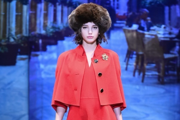 2018-19年秋冬東京コレクション｜ユキ トリヰ インターナショナル 18年秋冬コレクション - 柄の重なりが生み出すエレガンス