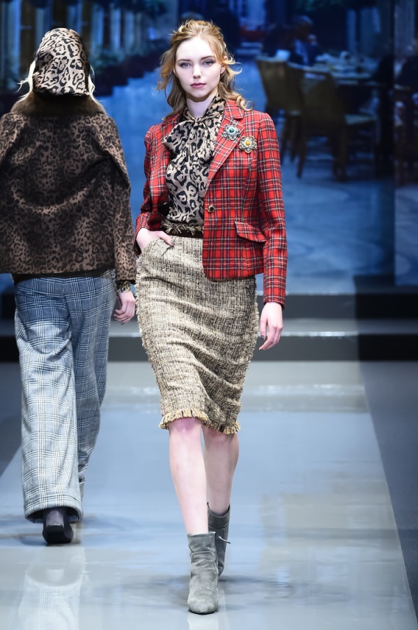 ユキ トリヰ インターナショナル 2018-19年秋冬<span>コレクション</span> - 写真10