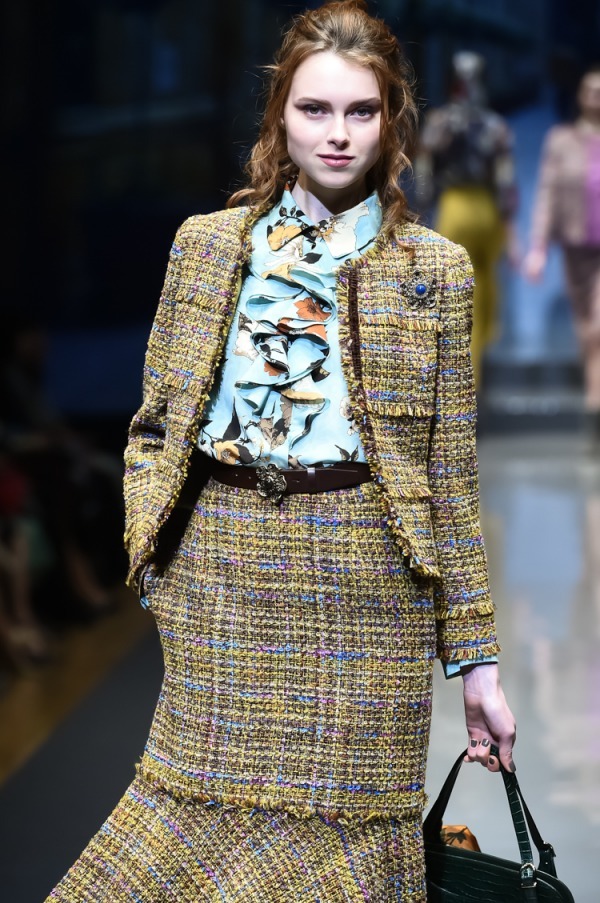 ユキ トリヰ インターナショナル 2018-19年秋冬<span>コレクション</span> - 写真59