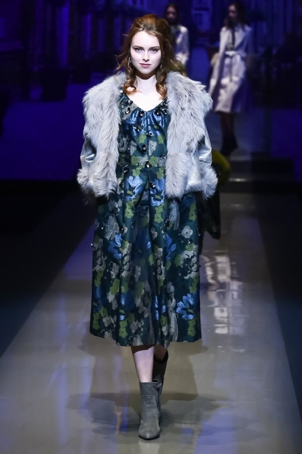 ユキ トリヰ インターナショナル 2018-19年秋冬<span>コレクション</span> - 写真72