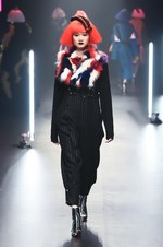 ヴィヴィアンノ スー 2018秋冬コレクション - 宇宙に遣いし者たちの溢れるパワー｜写真7