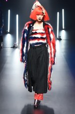 ヴィヴィアンノ スー 2018秋冬コレクション - 宇宙に遣いし者たちの溢れるパワー｜写真9