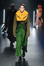 ヴィヴィアンノ スー 2018秋冬コレクション - 宇宙に遣いし者たちの溢れるパワー｜写真22