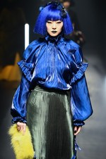 ヴィヴィアンノ スー 2018秋冬コレクション - 宇宙に遣いし者たちの溢れるパワー｜写真27