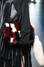 ヴィヴィアンノ スー 2018秋冬コレクション - 宇宙に遣いし者たちの溢れるパワー｜写真29