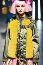 ヴィヴィアンノ スー 2018秋冬コレクション - 宇宙に遣いし者たちの溢れるパワー｜写真33