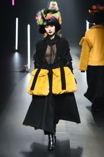 ヴィヴィアンノ スー 2018秋冬コレクション - 宇宙に遣いし者たちの溢れるパワー｜写真38