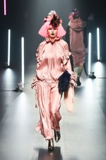 ヴィヴィアンノ スー 2018秋冬コレクション - 宇宙に遣いし者たちの溢れるパワー｜写真47