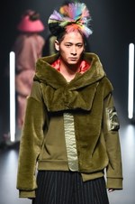 ヴィヴィアンノ スー 2018秋冬コレクション - 宇宙に遣いし者たちの溢れるパワー｜写真50