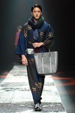 ジョウタロウ サイトウ 2018-19年秋冬コレクション - 現代的なアプローチで模索する和装の未来｜写真49