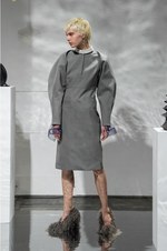 ヨウヘイ オオノ 2018-19年秋冬コレクション - 空間に溶け込む“プロダクト”としての服｜写真22