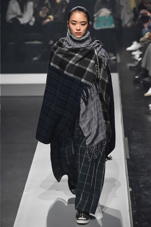 グローバルワーク 2018-19年秋冬コレクション - 地球と民族とファッションと｜写真12