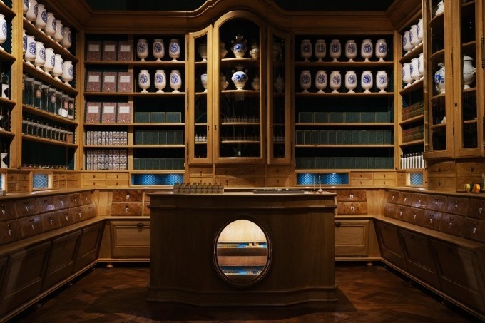 パリ発コスメ「オフィシーヌ・ユニヴェルセル・ビュリー」日本2号店が京都三条に