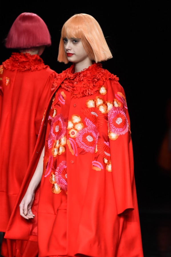 トクコ・プルミエヴォル 2018-19年秋冬<span>コレクション</span> - 写真16