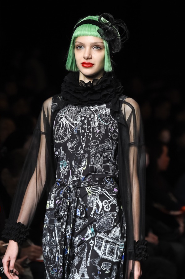 トクコ・プルミエヴォル 2018-19年秋冬<span>コレクション</span> - 写真13