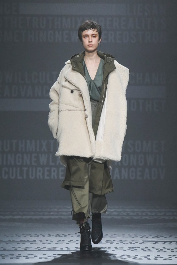 ハレ 2018-19年秋冬<span>コレクション</span> - 写真24