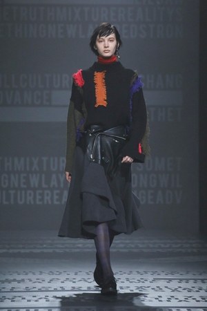 ハレ(HARE)2018-19年秋冬コレクション - 混沌の中に隠れたジャポニズム｜写真3