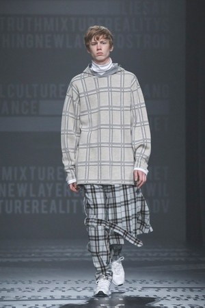 ハレ(HARE)2018-19年秋冬コレクション - 混沌の中に隠れたジャポニズム｜写真20