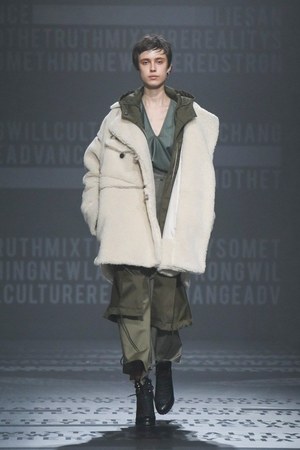 ハレ(HARE)2018-19年秋冬コレクション - 混沌の中に隠れたジャポニズム｜写真24