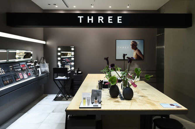 THREE新業態、東京ミッドタウン日比谷に出店 - コスメとデリカテッセン、レストランも併設｜写真1