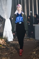 TTT_MSW 2018-19年秋冬コレクション - 山道に降り立ったマフィアが放つ唯一無二の存在感｜写真8