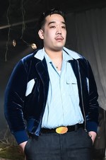 TTT_MSW 2018-19年秋冬コレクション - 山道に降り立ったマフィアが放つ唯一無二の存在感｜写真15