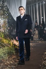 TTT_MSW 2018-19年秋冬コレクション - 山道に降り立ったマフィアが放つ唯一無二の存在感｜写真23