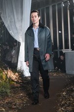 TTT_MSW 2018-19年秋冬コレクション - 山道に降り立ったマフィアが放つ唯一無二の存在感｜写真24