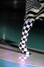 G.V.G.V. 2018年秋冬コレクション - サイケデリックな柄×刺激的な着こなし｜写真62