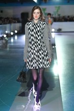 G.V.G.V. 2018年秋冬コレクション - サイケデリックな柄×刺激的な着こなし｜写真3