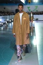 G.V.G.V. 2018年秋冬コレクション - サイケデリックな柄×刺激的な着こなし｜写真21