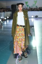 G.V.G.V. 2018年秋冬コレクション - サイケデリックな柄×刺激的な着こなし｜写真23