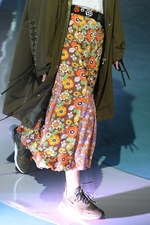 G.V.G.V. 2018年秋冬コレクション - サイケデリックな柄×刺激的な着こなし｜写真24