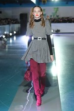 G.V.G.V. 2018年秋冬コレクション - サイケデリックな柄×刺激的な着こなし｜写真25